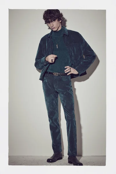 Look 37